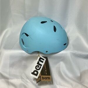 Bern Brighton Bike/ Sports Helmet. Light Blue M/L. NWT
